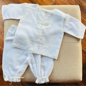 Easter NWT Hand embroidered baby set. Imported from Colombia.Size 0-3 months